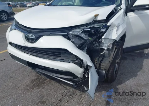 2018 Toyota Rav4 Xle from USA, damaged, VIN JTMWFREV0JJ748230